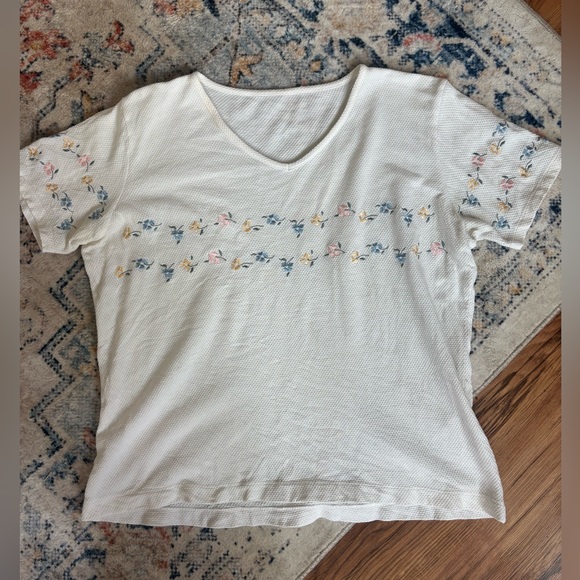 White T-Shirt with Embroidered Flowers - Picture 1 of 3